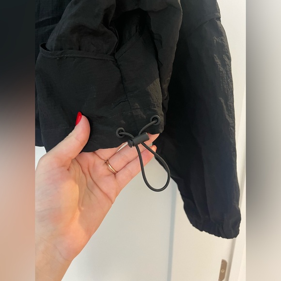 Zara Cropped Packable Black Rain Jacket Size Medium - Picture 14 of 16